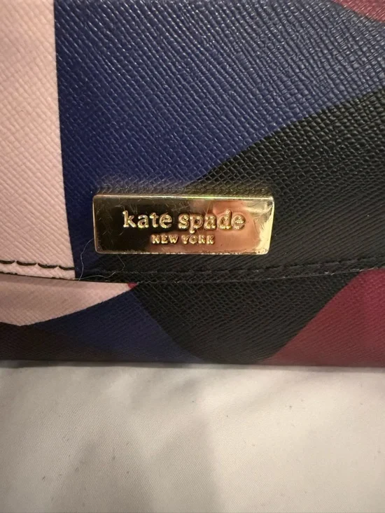 Kate Spade Laurel Way Winni Leather Crossbody Wallet Pink/Purple/Navy WLRU3171 - Picture 2 of 5